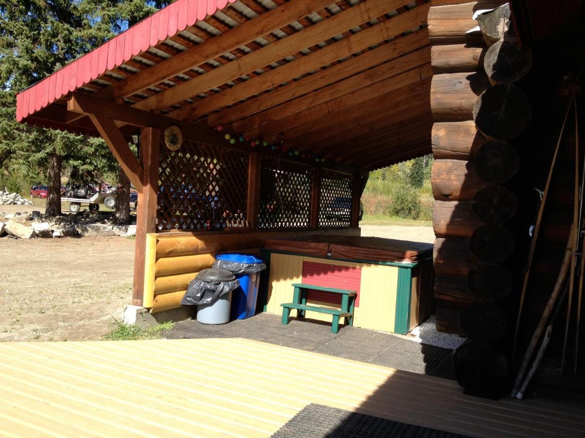 Summit River Lodge & Campsites Valemount Dış mekan fotoğraf